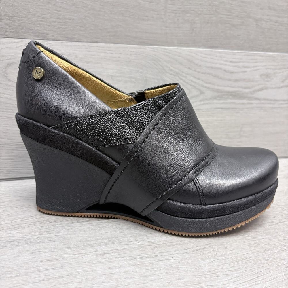 Mozo Devine Slip Resistant Shoes Black Leather Platform Wedge Heel Shoes 7.5M